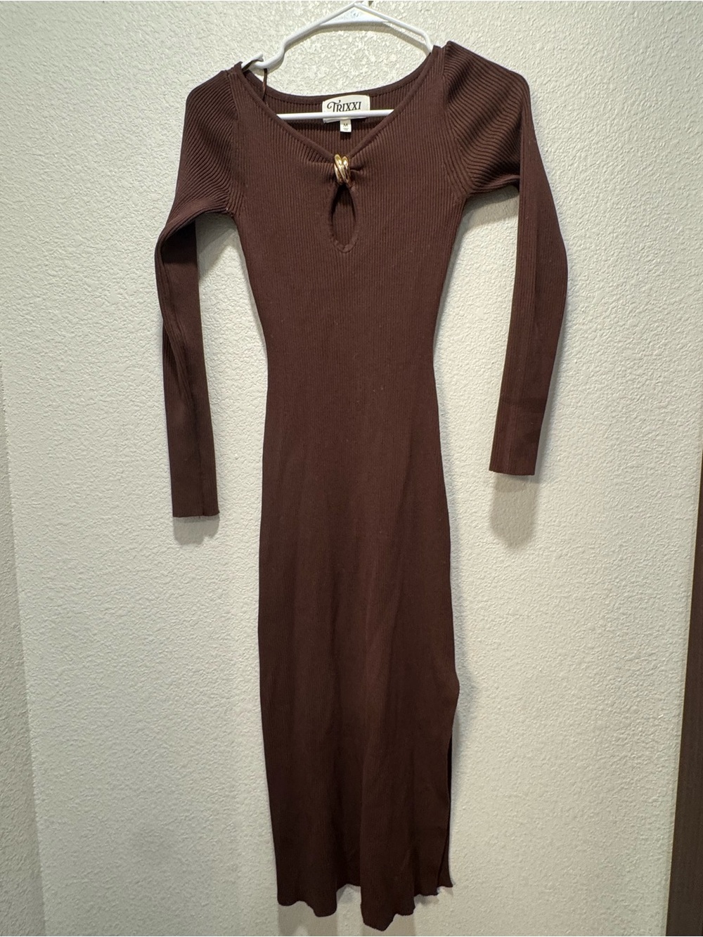 Trixxi Chocolate Brown Long Sleeve Ribbed Midi Dress with Front Keyhole